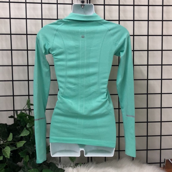 Lululemon long sleeves top - Picture 2 of 4
